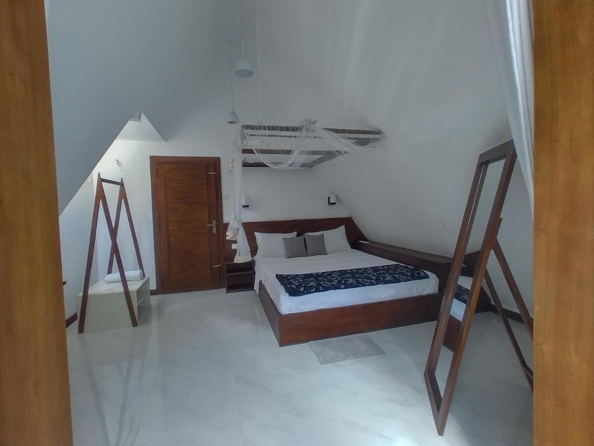 Once In Ella Hotel Ngoại thất bức ảnh